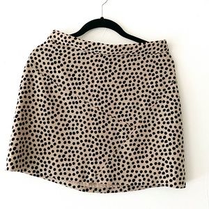BCBGeneration mini skirt tan with black dots 4